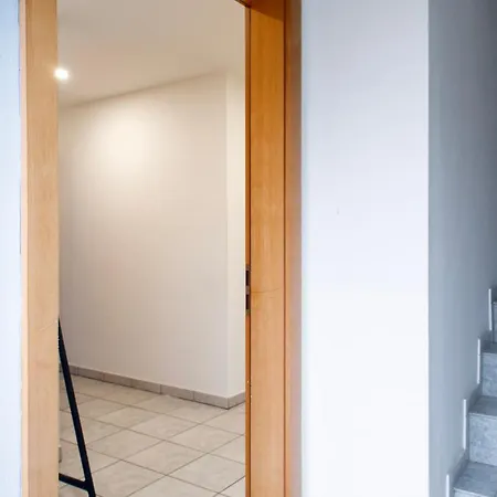 Work & Bedburg Apartman